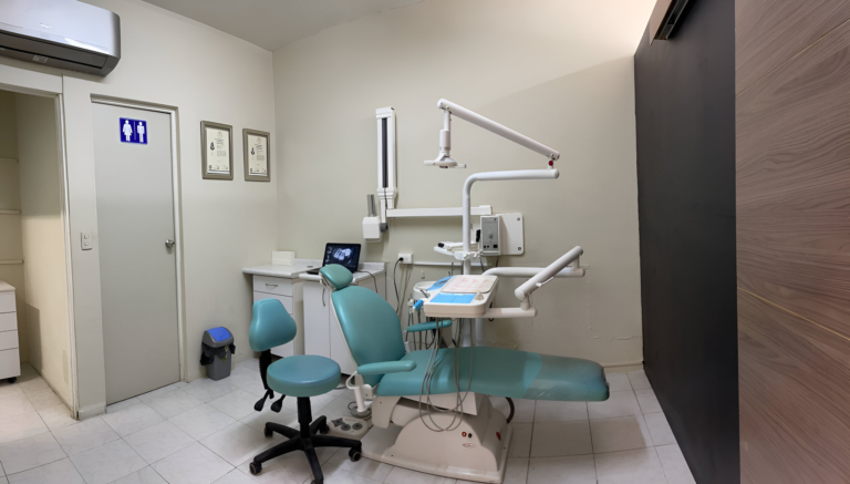 Dirección: Av. Simón Bolívar 1206, Mitras Centro, 64460 Monterrey, N.L., México